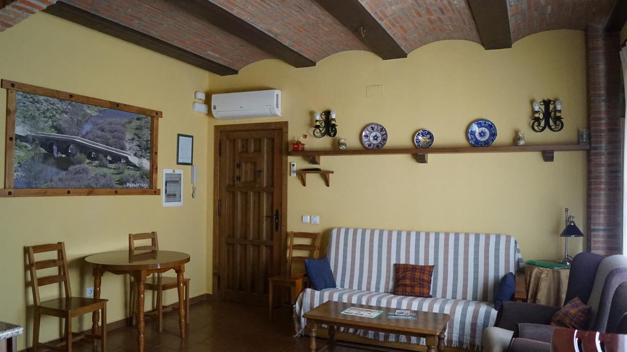 Apartamentos Rurales Monfraguee Torrejón el Rubio Kültér fotó
